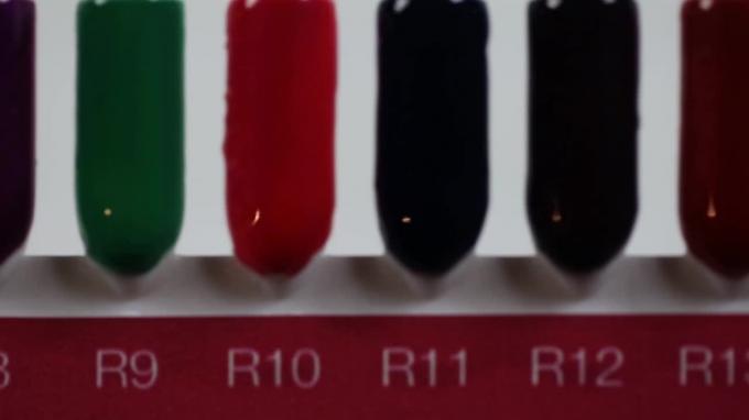 Royal Gel színek palettán – Crystal Nails