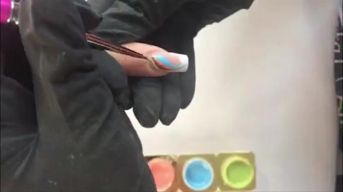 Egyszerű, sávos minta készítése fixálásmentes Royal Gel-ekkel