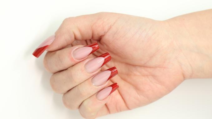 Marilyn forma építése Xtreme Cool Gel-lel és  615-ös színes zselével