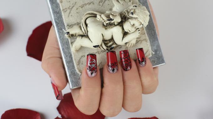 Valentin-napi körömdíszítés Royal Gel-lel és ChroMe CrystaLac-al