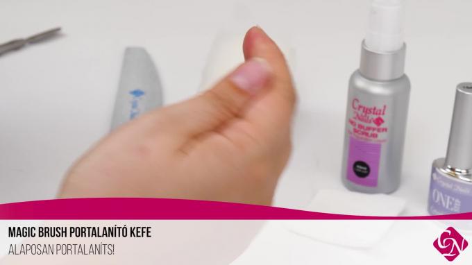 Majnik Mónika Gél lakkozás egyszerűen ONE STEP CrystaLac-kal